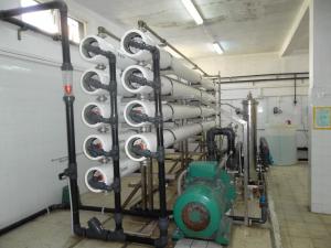Station de traitement d'eau par osmose inverse